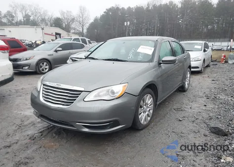 2012 Chrysler 200 Lx z USA, uszkodzony, nr VIN 1C3CCBAB7CN319312